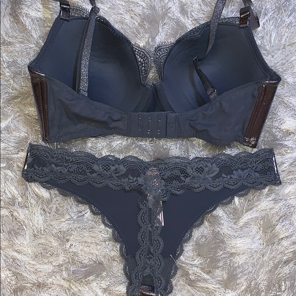 Nwt vs 32DDD/S - Picture 2 of 4